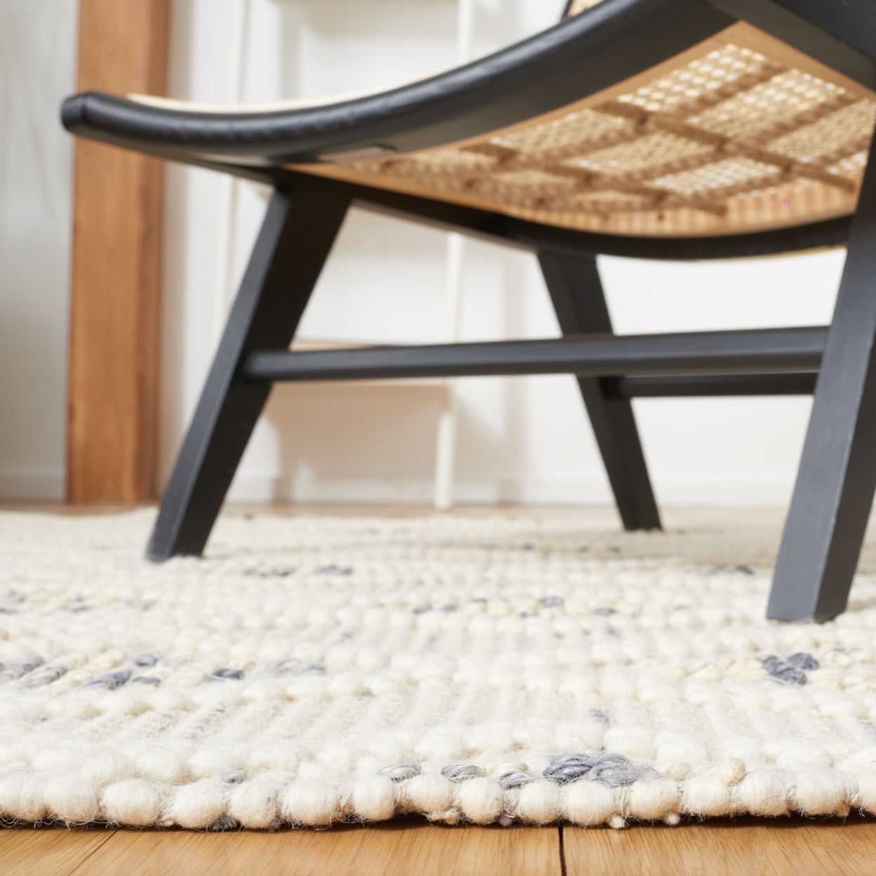 SAFAVIEH Natura Merrill Diamond Area Rug, Ivory/Grey, 5' x 8'