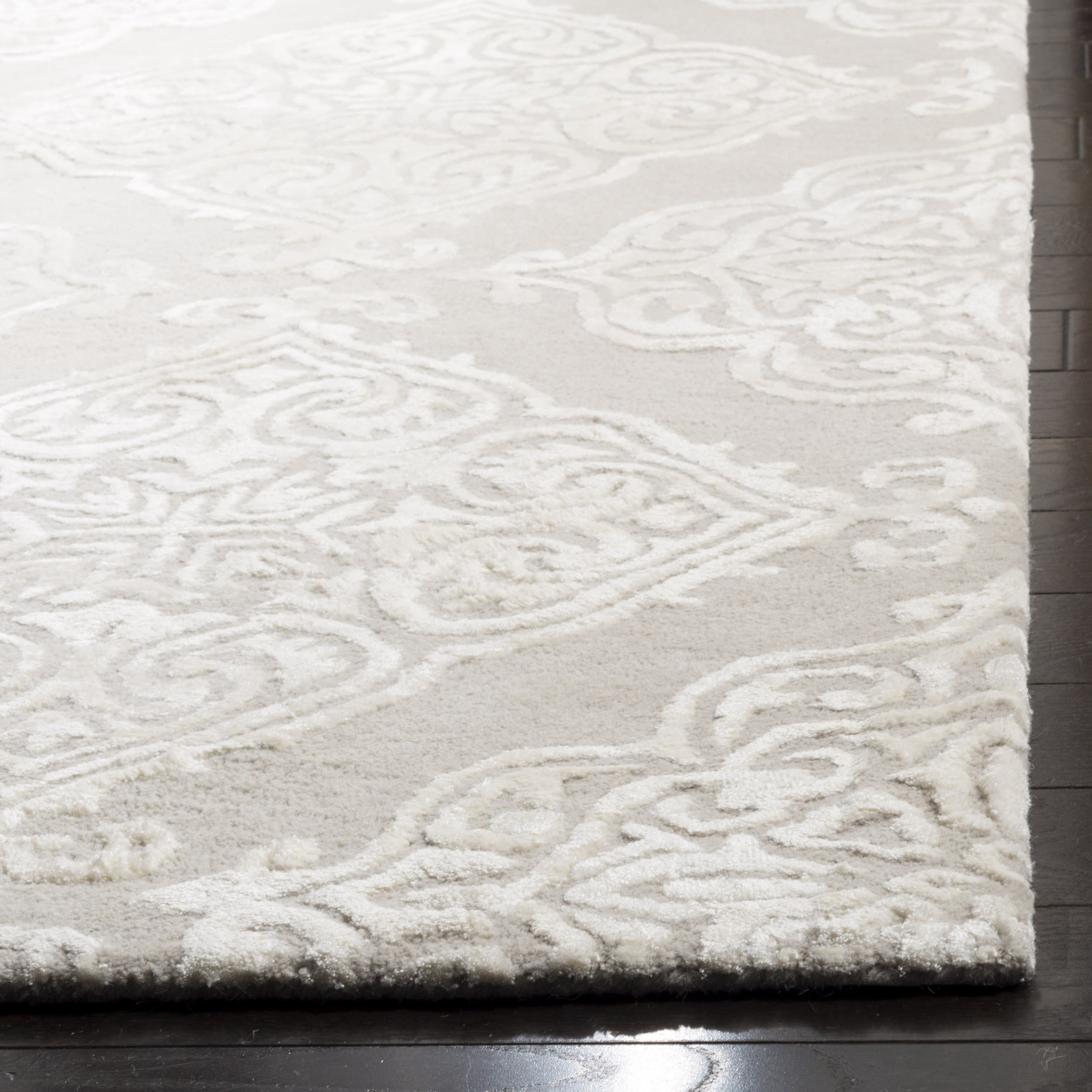SAFAVIEH Glamour GLM568A Handmade Silver / Ivory Rug