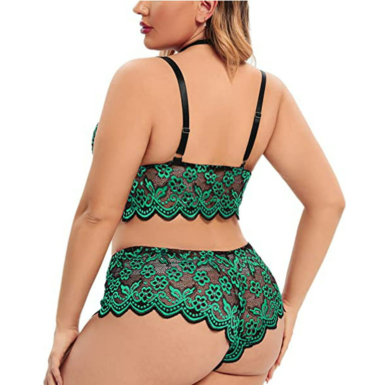 Women's Plus Size Crisscross Strappy Luxury Wirefree Lace Bralette Push Up  Unlined Sleep Bra Sexy Floral Lace Cami Top : : Clothing, Shoes 