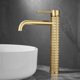 thumbnail image 5 of Grifo de lavabo de baño arte tallado grifo de lavabo mezcla caliente y frío grifo de encimera, 5 of 7
