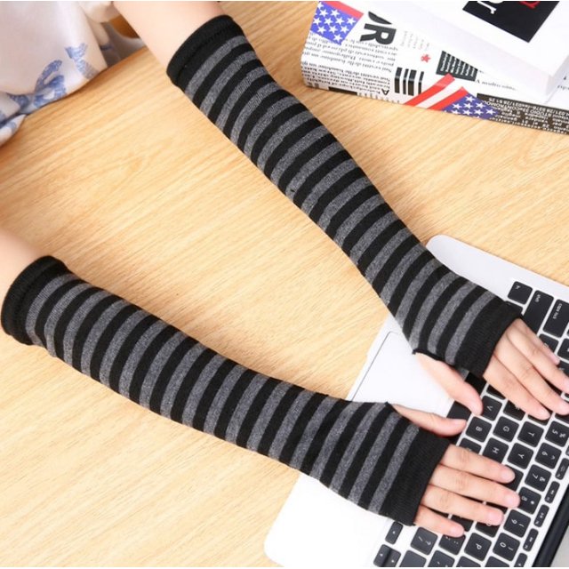 Guantes sin dedos con agujeros a rayas de estilo coreano de invierno, protección para la muñeca, manga cálida antisuciedad, protección para el brazo alargada, guantes cálidos