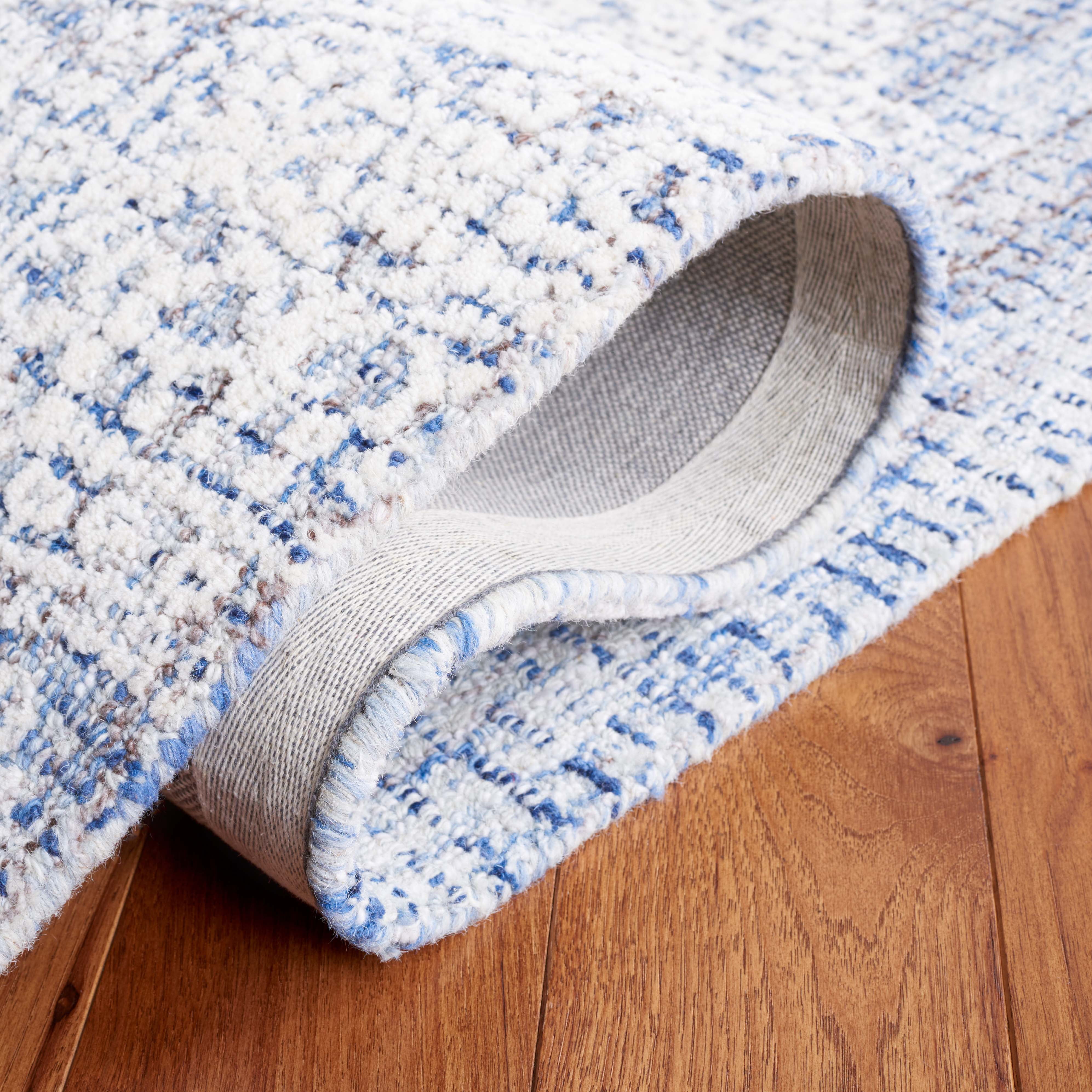 SAFAVIEH Ebony Abby Oriental Area Rug, Blue/Ivory, 8' x 10'