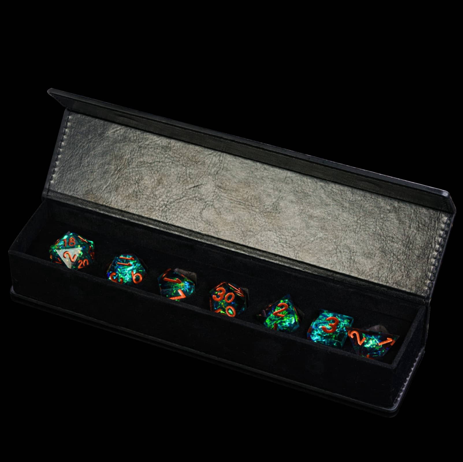 Cusdie 7-Die Sharp Edges DND Dice, Handcrafted Polyhedral Dice Set, for Role Playing Game Dungeons and Dragons D&D Dice MTG Pathfinder