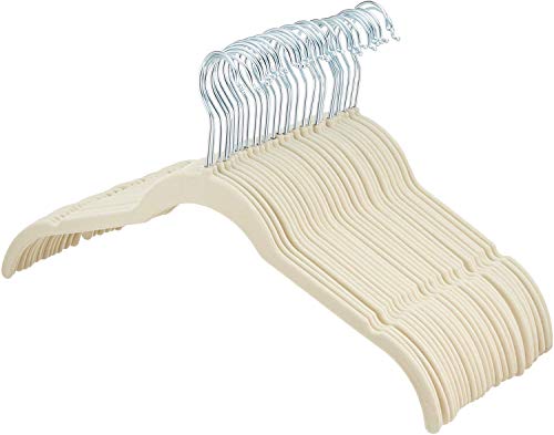 Basics Velvet Suit Hangers 30-Pack Ivory