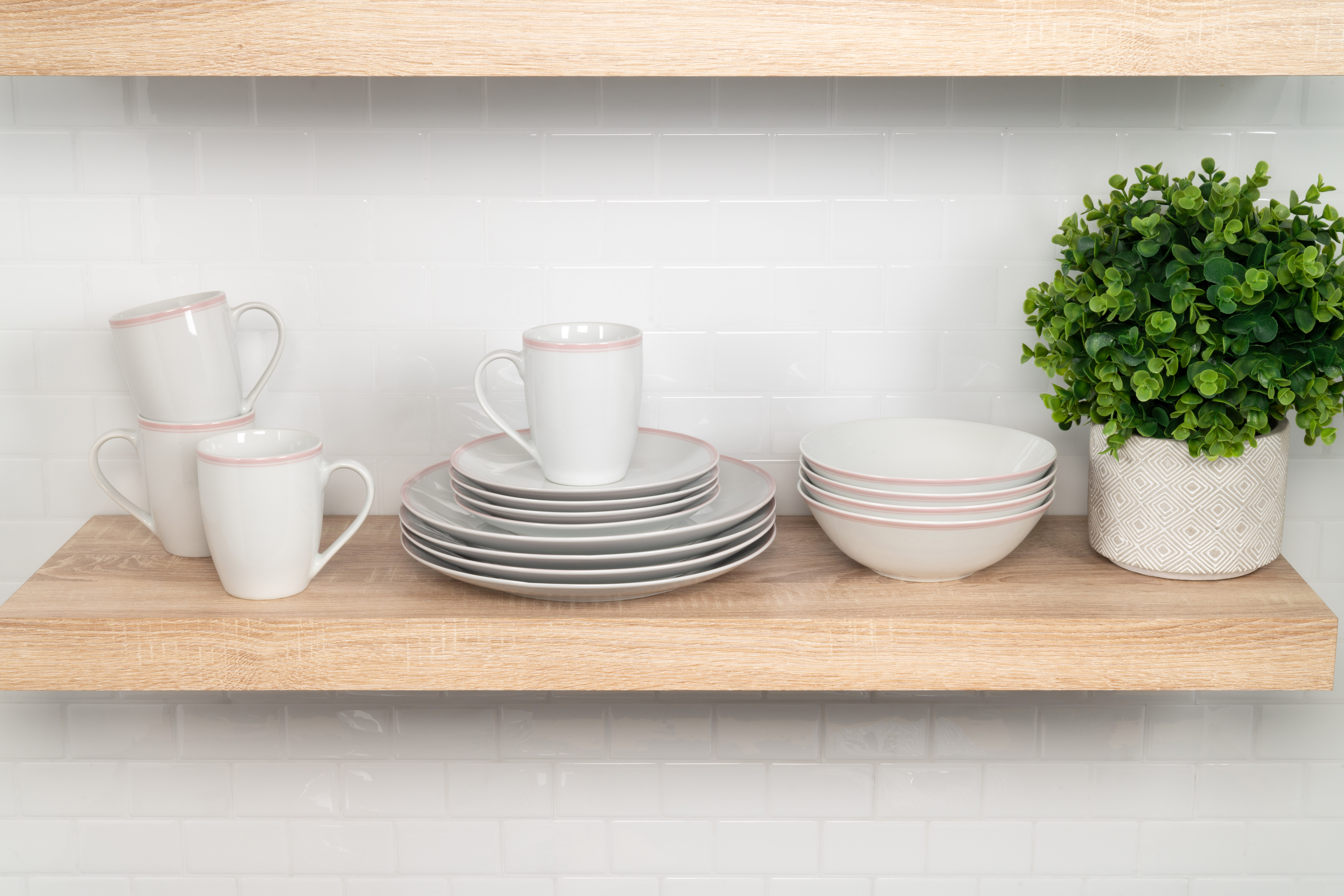 10 Strawberry Street Simply Coupe 16-Piece Ceramic Dinnerware Set, Blush Pink