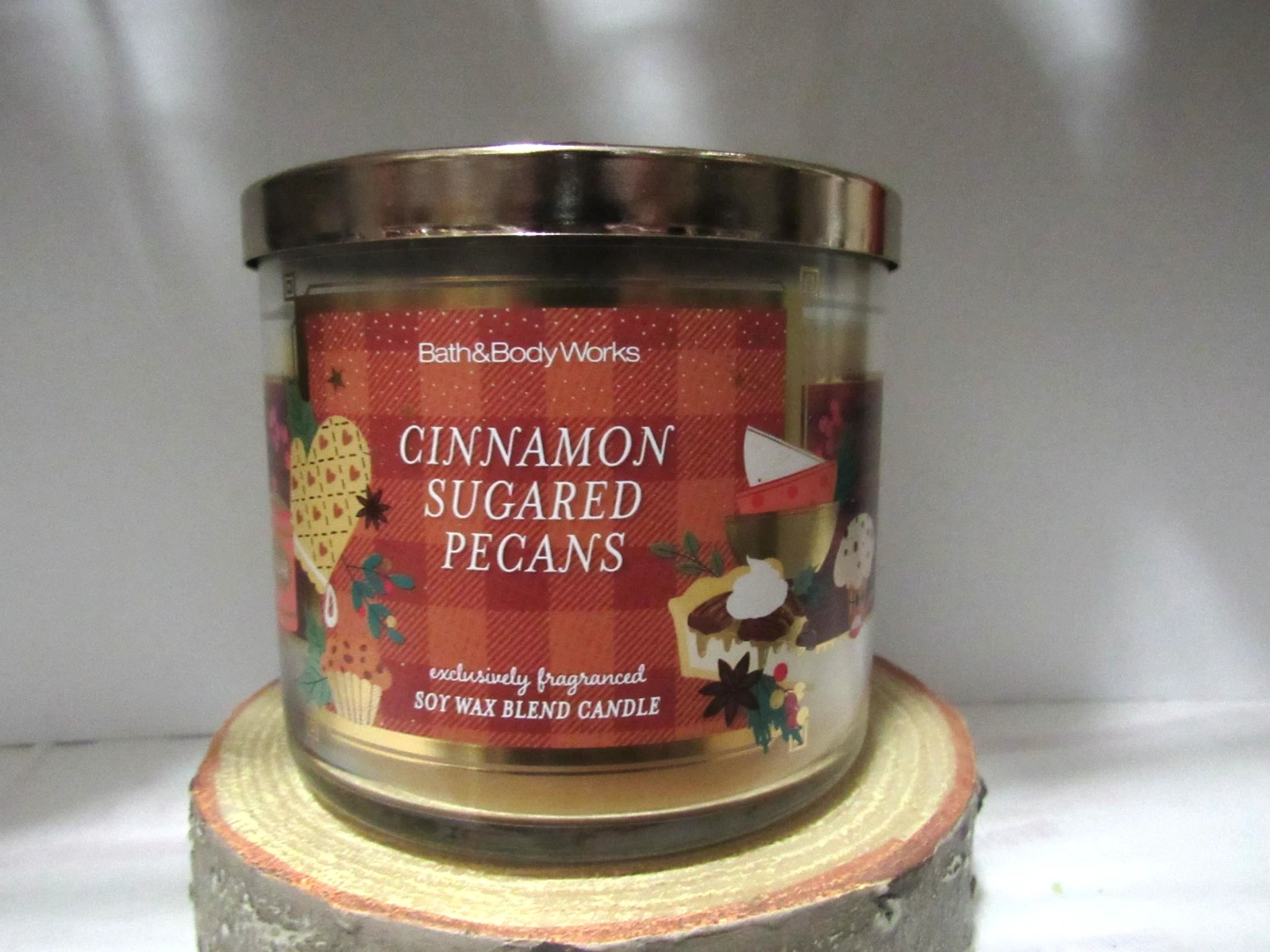 Bath & Body Works Cinnamon Sugared Pecans 14.5oz. 3-Wick Jar Candle