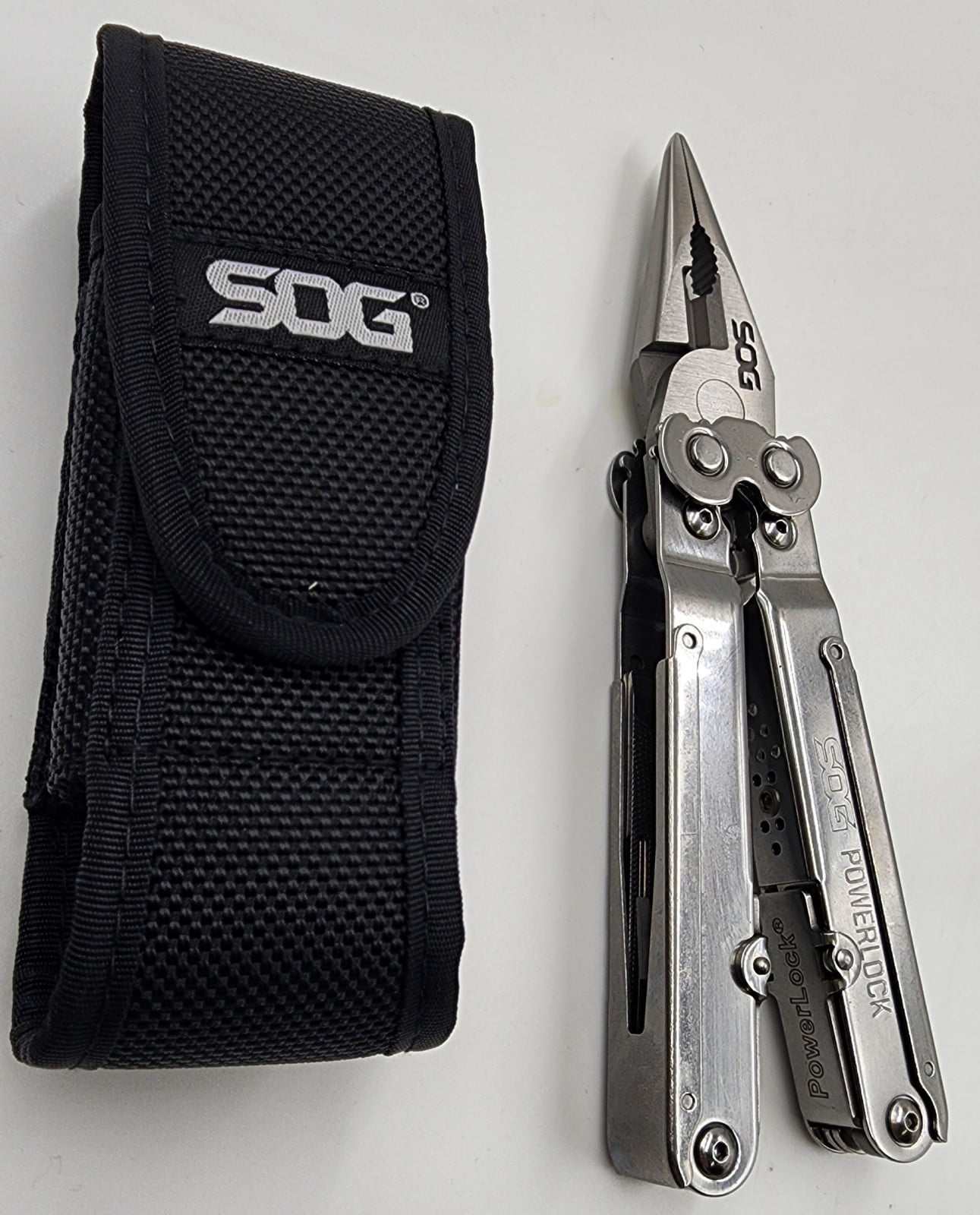 THE TOOLS Type A-1 美品 Pocket Multi-Tool Kit (22-in-1) Tool with Wrenches, Allen Drivers