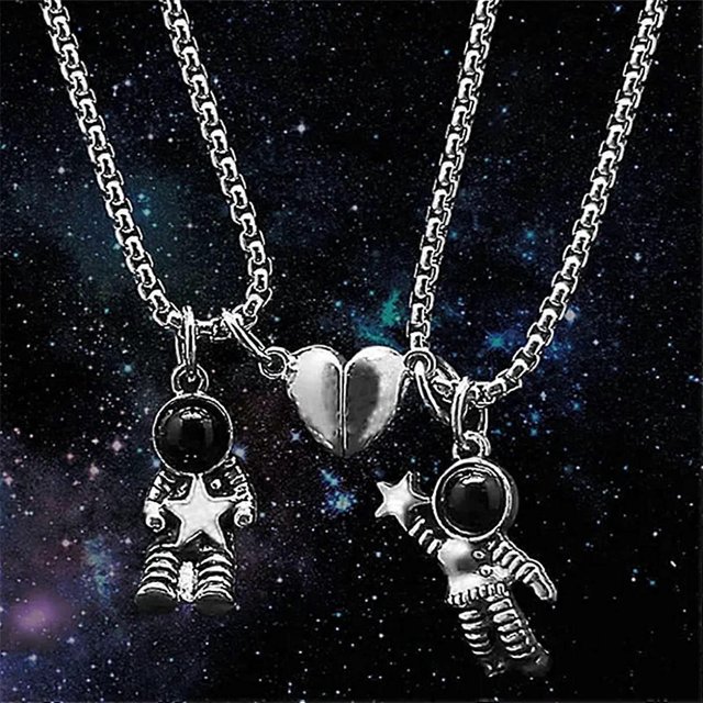 Couple Astronaut Pendants, Magnetic Couple Pendants Vintage Necklace Valentine's Day Gift (Proximity Will Attract) 3 Love 1
