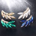 thumbnail image 1 of XWSHYW Pendientes Un Par de Pendientes de Moda con Diamantes de Imitación Cúbicos de Cristal, Regalo Maravilloso, 1 of 2