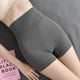 thumbnail image 1 of Pantalones cortos de yoga de cintura alta Jadeshay control de barriga mujer A, 1 of 8