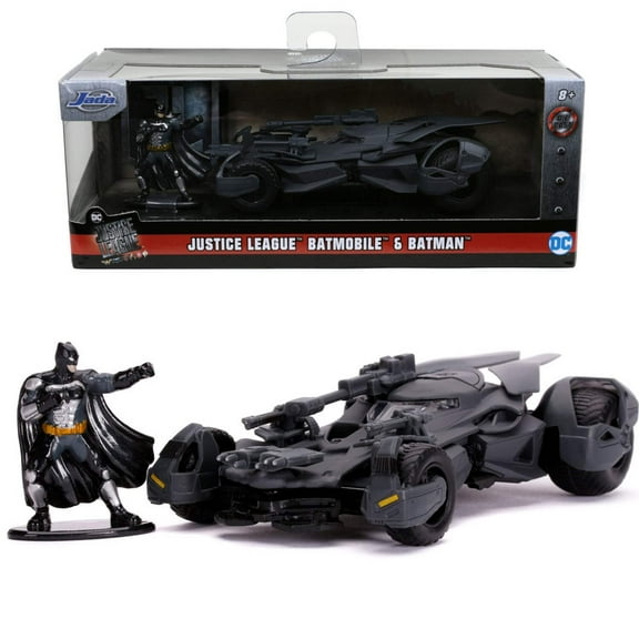 Batman Justice League 1:32 Scale Vehicle with Figure
