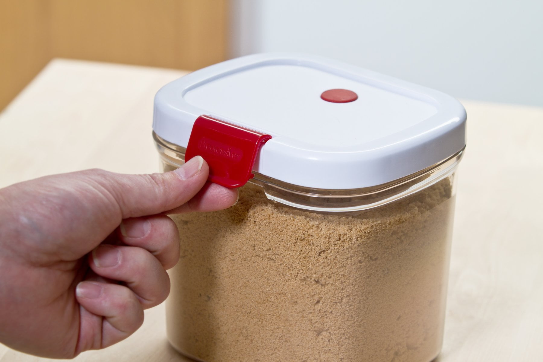 Best Brown Sugar Containers to Prevent Hardening » the practical