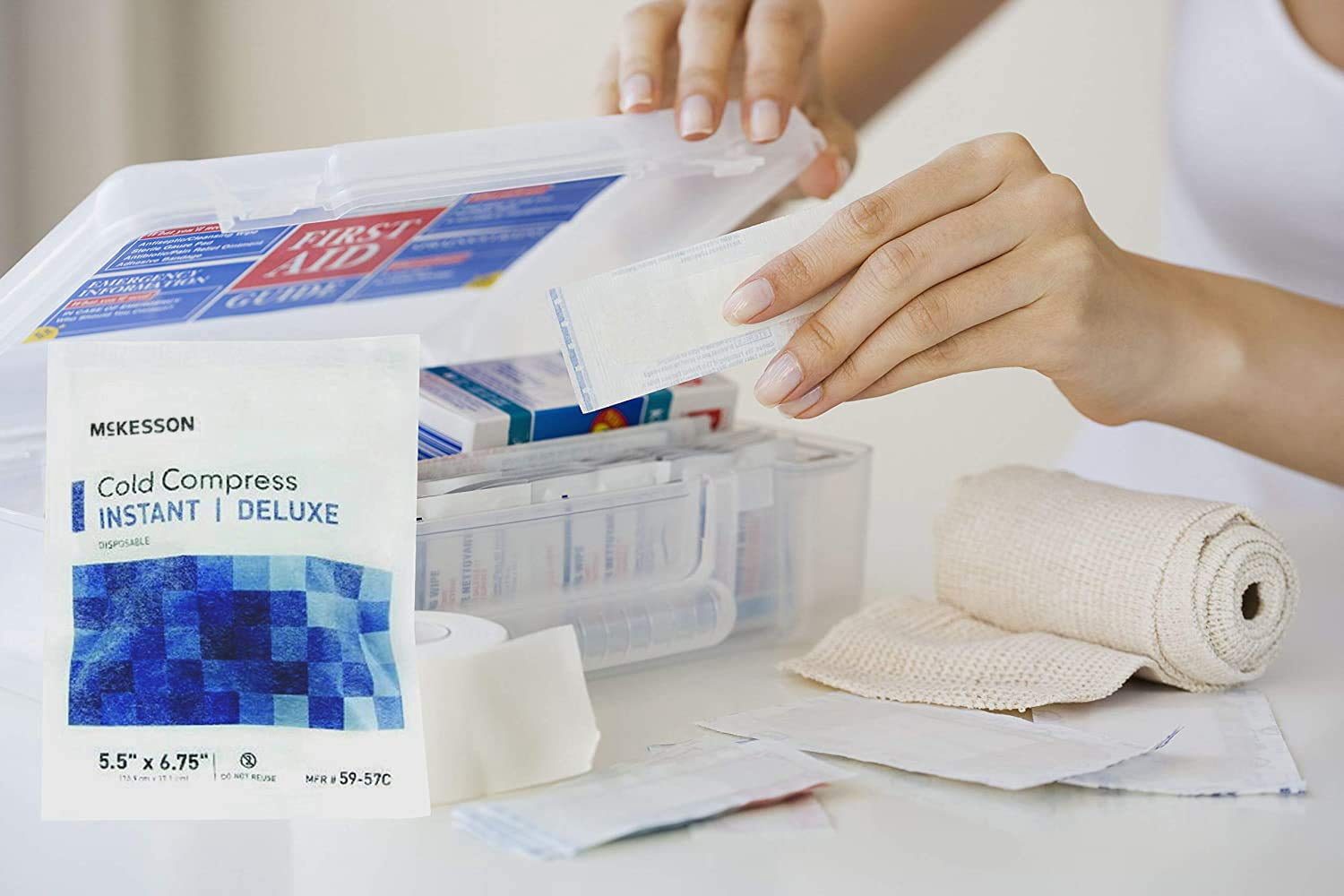 Instant Disposable Cold Packs, Soft Cloth First Aid Compress, 24 Count, 5.5 x 6.75 in
