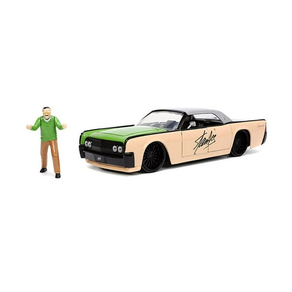 1963 Lincoln Continental w/ Stan Lee Figure, Gold /Green - Jada Toys 32778 - 1/24 scale Diecast Car