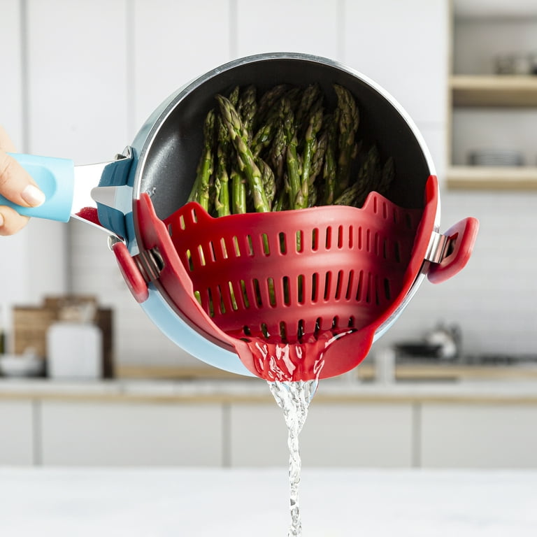 This snap-on colander makes a great gift for the gadget lover