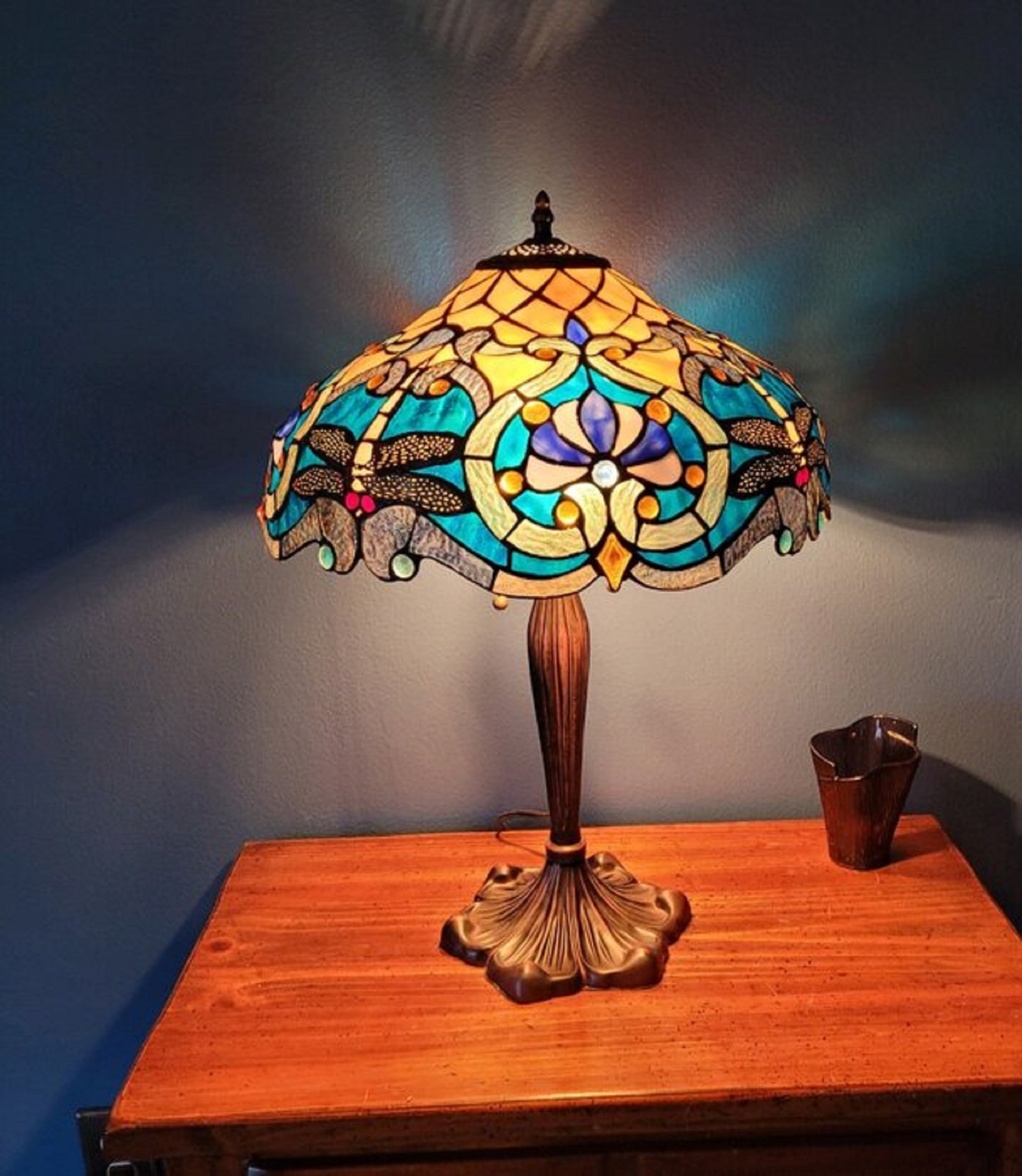 RADIANCE Goods Tiffany-Style 2 Light Victorian Table Lamp 17" Shade