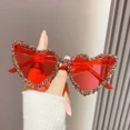 thumbnail image 3 of Gafas de sol con forma de ojo de gato para mujer, anteojos de sol de estilo Vintage, con degradado, en forma de corazón, con diamantes de imitación brillantes, con Uv400, 2024, 3 of 5