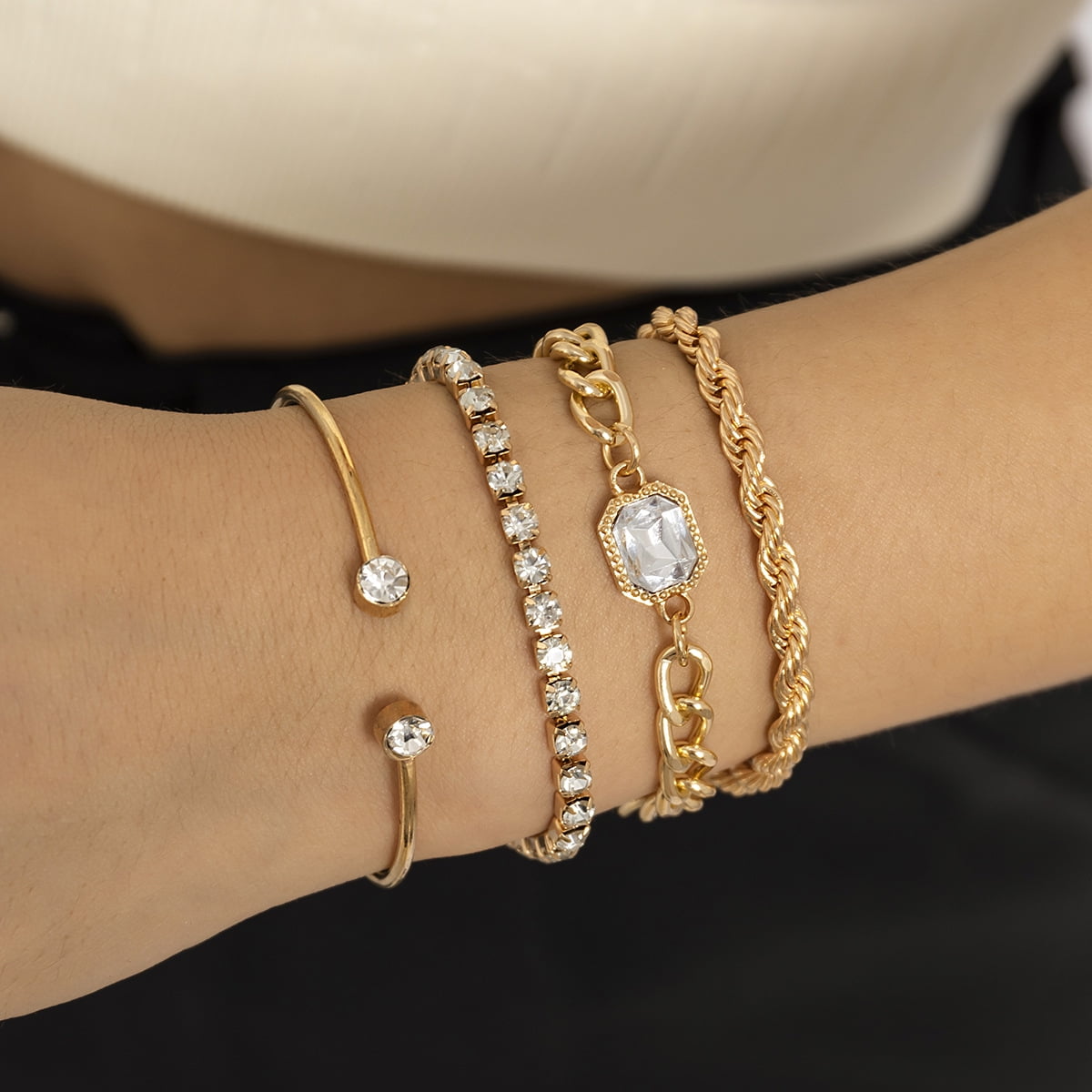 Female bracelet gold hot sale