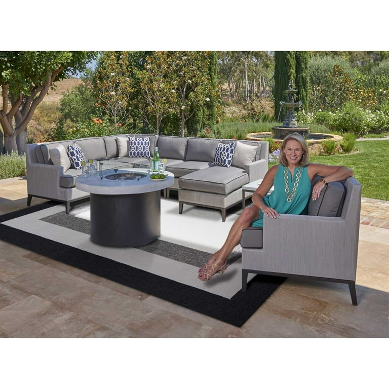 7'X10' Spa Blue Hand Hooked Uv Treated Bordered Indoor Outdoor Area Rug 7'X10' Spa Blue Hand Hooked Uv Treated Bordered Indoor Outdoor Area Rug