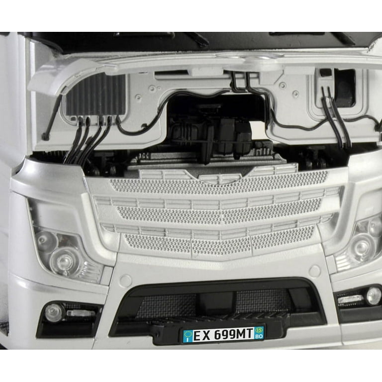 イタレリ SUPER ACTROS プラモデル 1/24 1/24 Scale Mercedes Benz Actros Truck Tractor Red Diecast