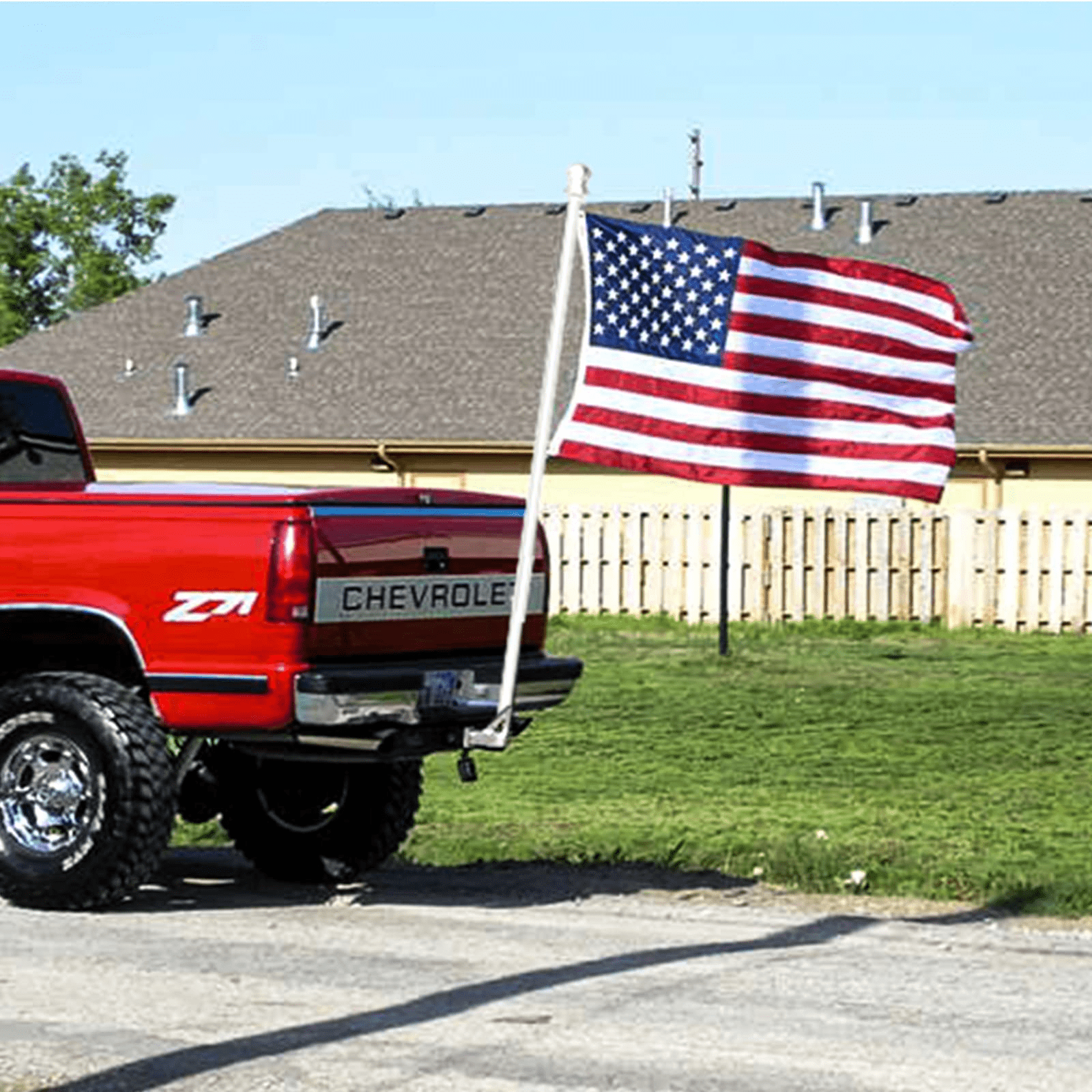 Tangle Free Spinning Flag Pole Aluminum 6FT Two Piece Design Durable, Rust Free & Wind Resistant Professional American Flagpole for House Estate, Garden and Commercial (Classic White)