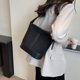 thumbnail image 5 of Bolso Hombro Bombonera Vintage Ante Esmerilado Gran Capacidad (), 5 of 8