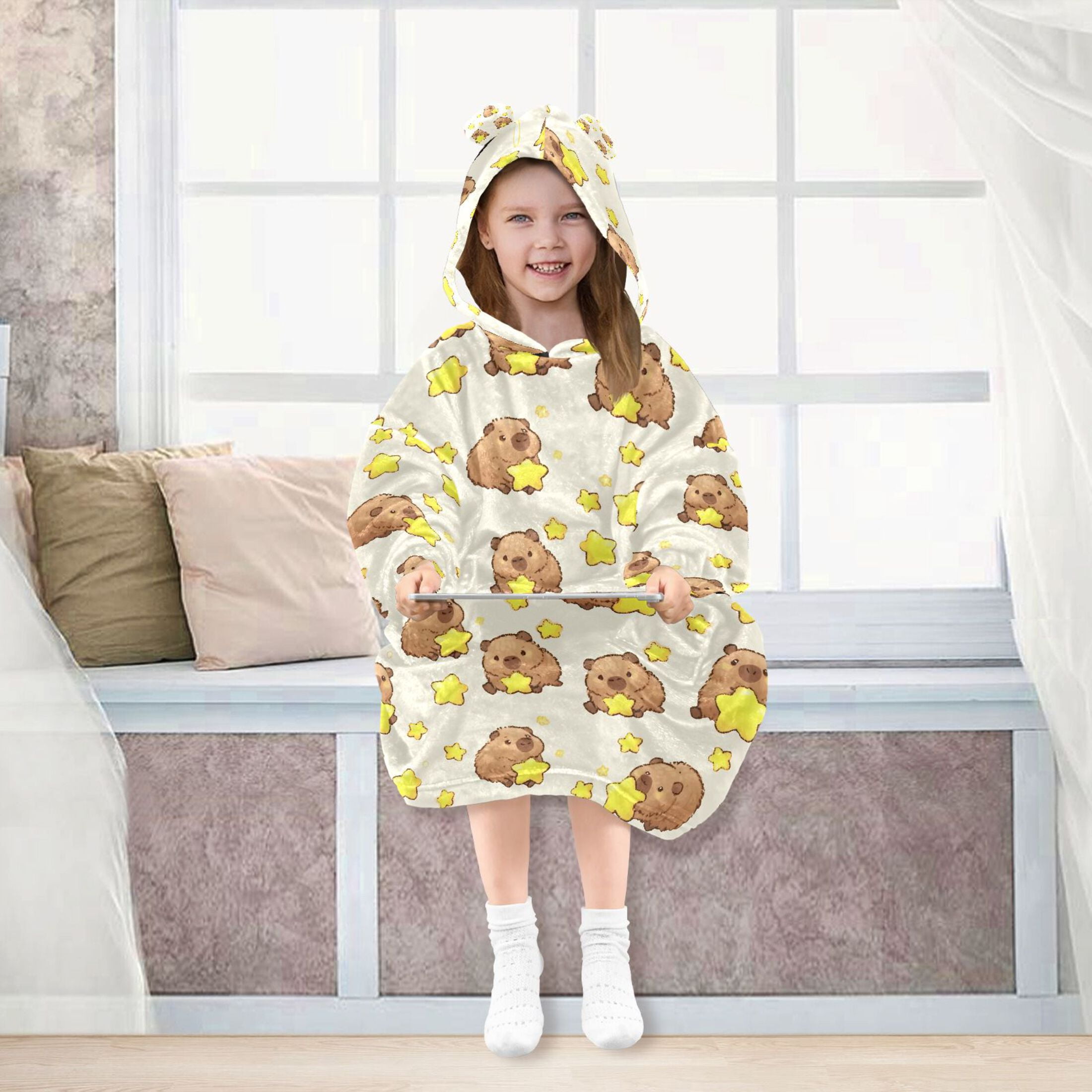 Wearable Blanket Hoodie for Capybara Star Flannel Hooded Blanket with Pockets and Sleeves Suitable