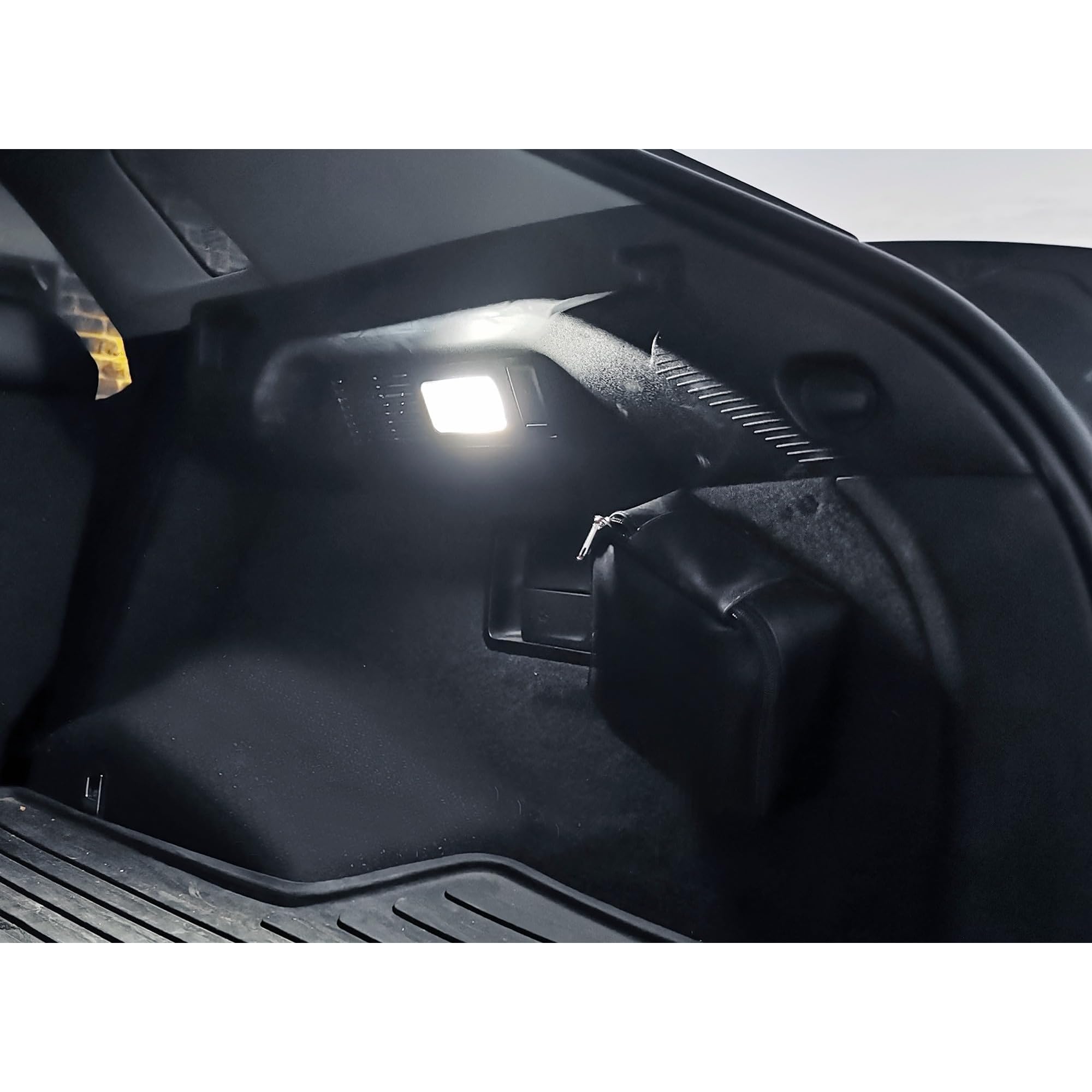 Una luz LED súper brillante de 3W para cajuela, blanco xenón, para Lexus LC LS ES NX RX, Toyota RAV4 Crown Sienna Venza Corolla Cross Sequoia, etc. 7