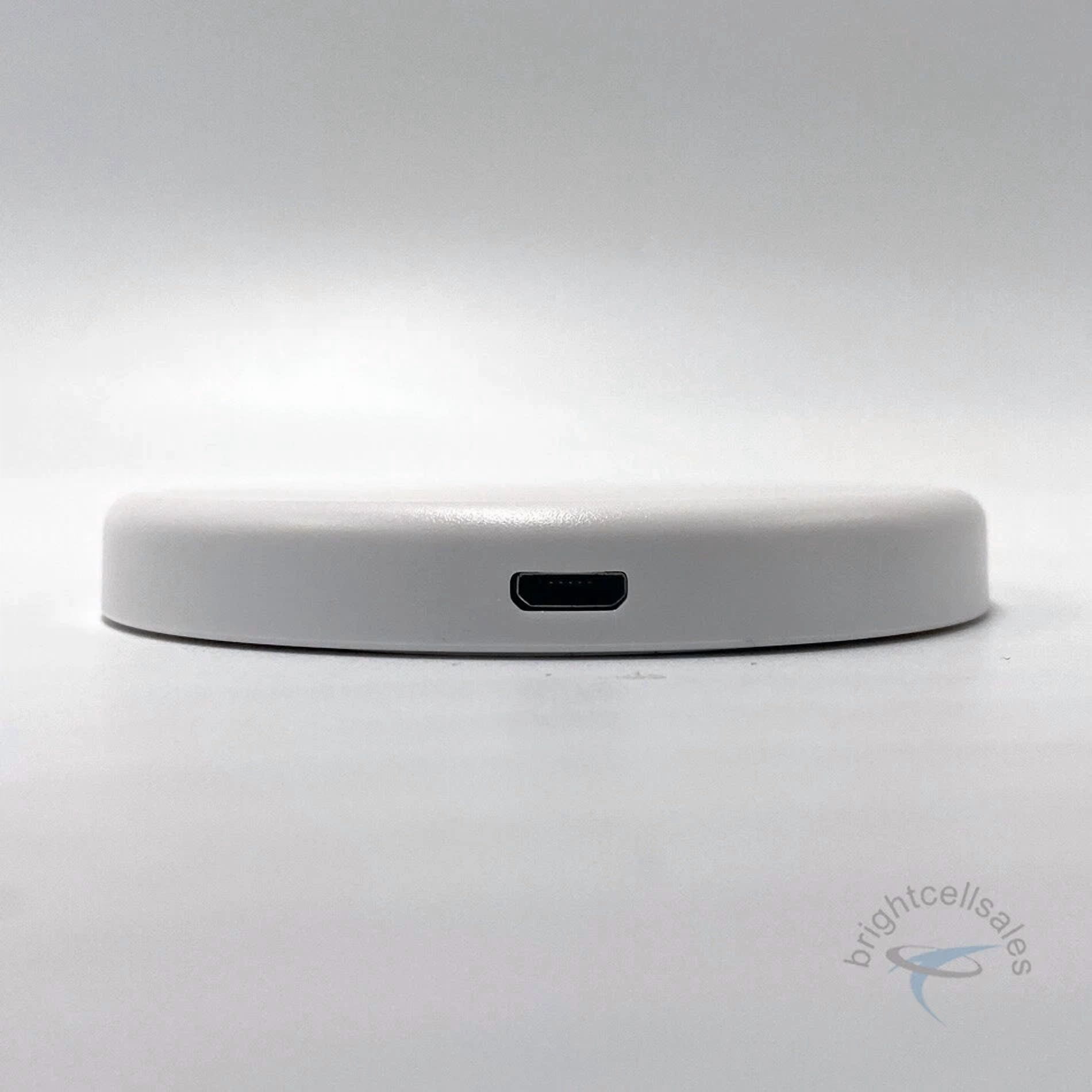 PRIME- Caseable Qi-Enabled Wireless Charging Pad Compact Thin Portable Phone Charger