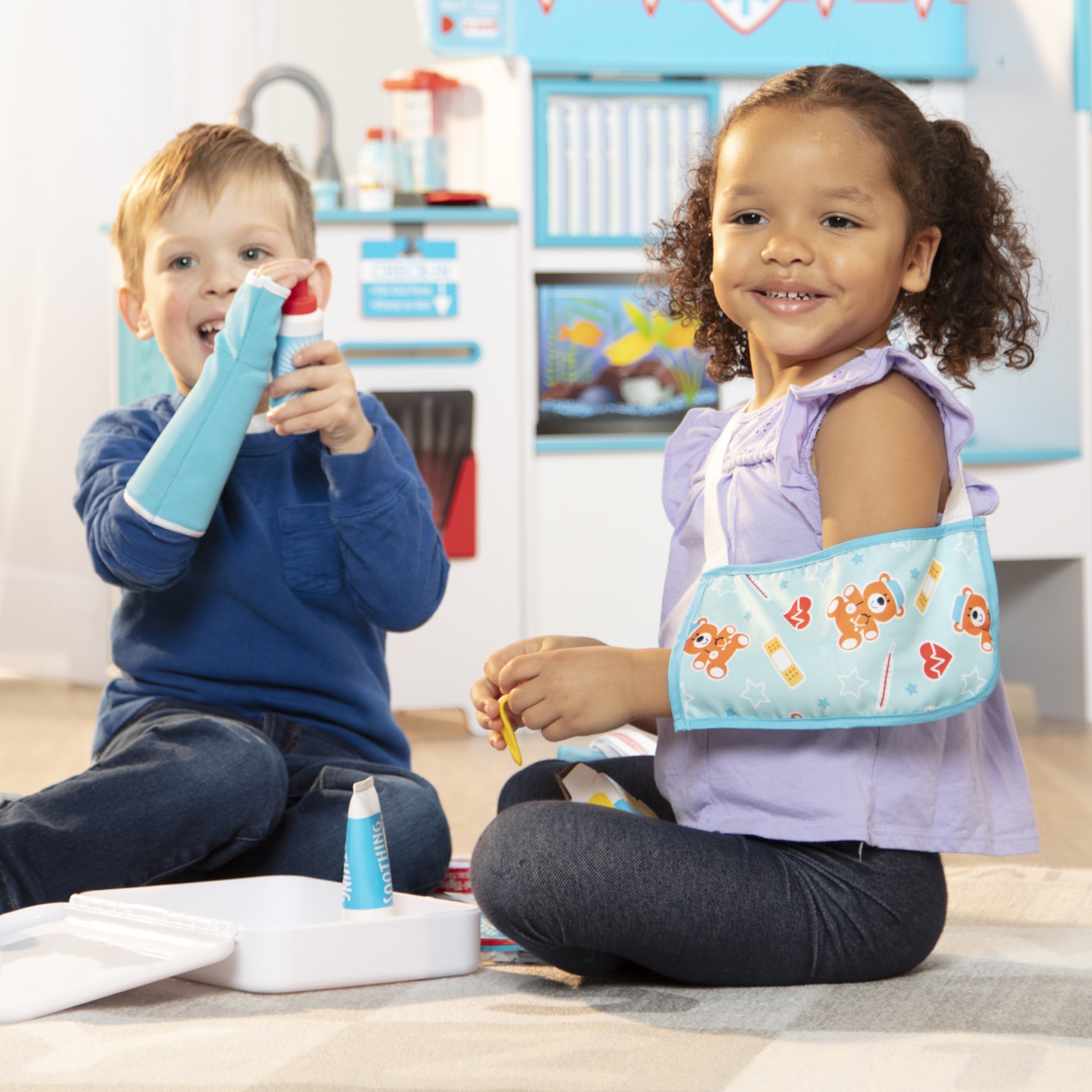 Melissa & Doug Get Well First Aid Kit Play Set – 25 Toy Pieces
