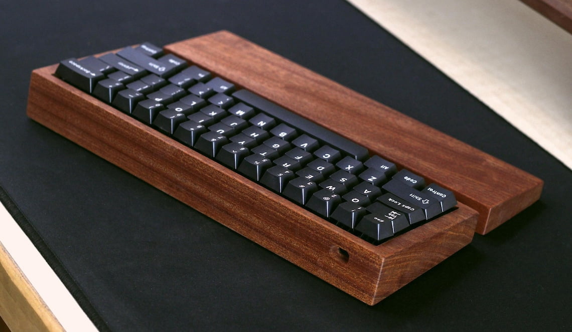 Prebuilt Mechanical Keyboard, Wooden Design with Customizable Keys, High-Quality Switches, for Gaming and Typing with Wrist Rest