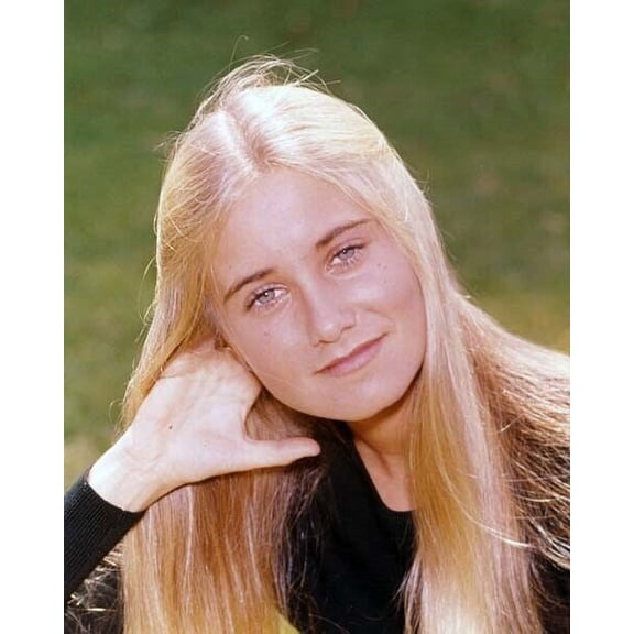 The Brady Bunch Maureen McCormick outdoors long blonde hair as Marcia 8x10 photo