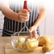 thumbnail image 3 of Triturador de papas, triturador de papas de acero inoxidable grueso pulido y sin costuras, triturador de frutas y verduras con mango de silicona cómodo, 3 of 3