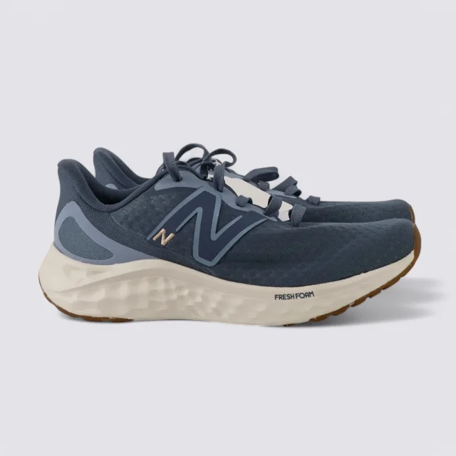 New Balance Fresh Foam Arishi v4 Arctic Gum Shoes Sneakers Size M 5.5 W 7