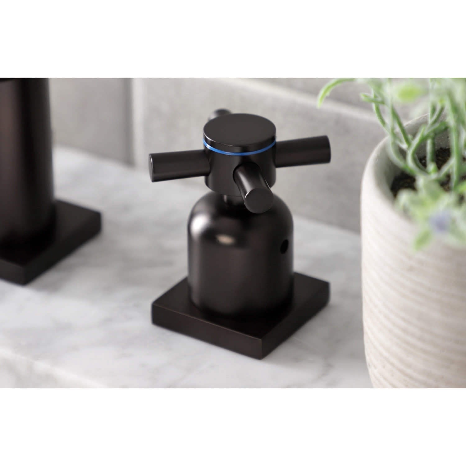 Fauceture FSC8961DX 8 in. Widespread Bathroom Faucet, Polished Chrome