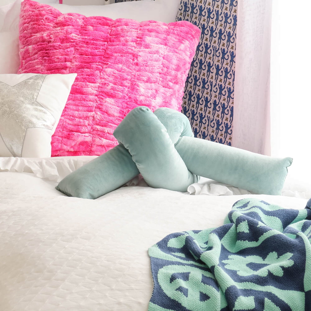 The 7 Absolute Best Places To Get Cute Throw Pillows (and a pillow size  guide) - By Sophia Lee