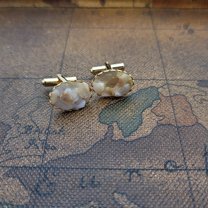 Dazzling Vintage Handcrafted Gold Plated Mother of Pearl Slices Oval Cufflinks