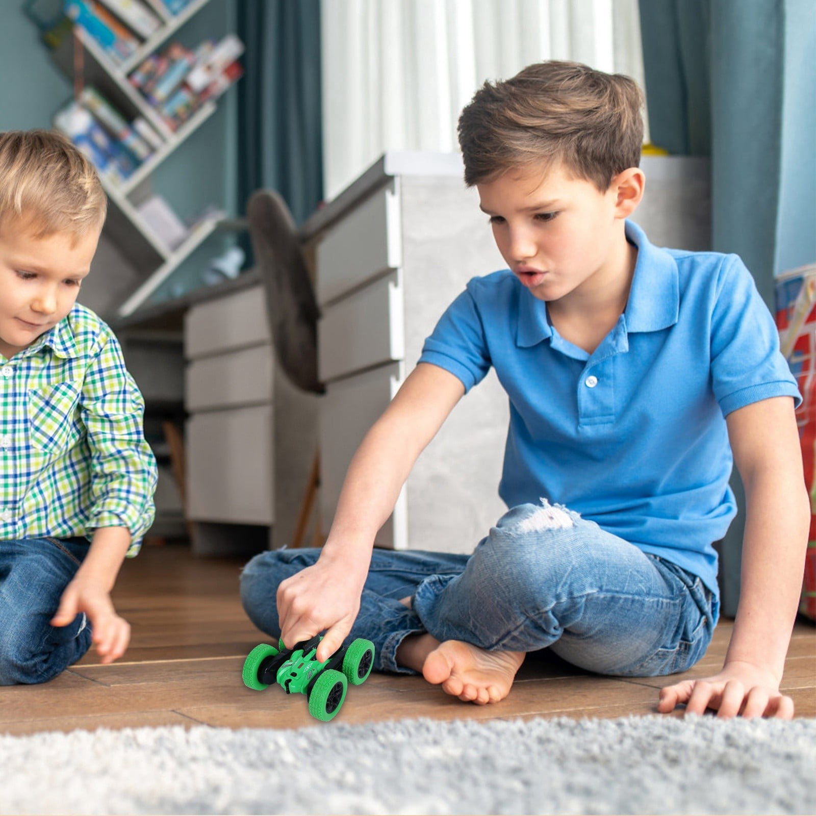 360-Degree Rotation Stunt Remote Control Car For Kids With 4G Off-Road & Light Effects, Improves Operating Skills And Reflexes For Boys Aged 3-9, Durable Abs Material With