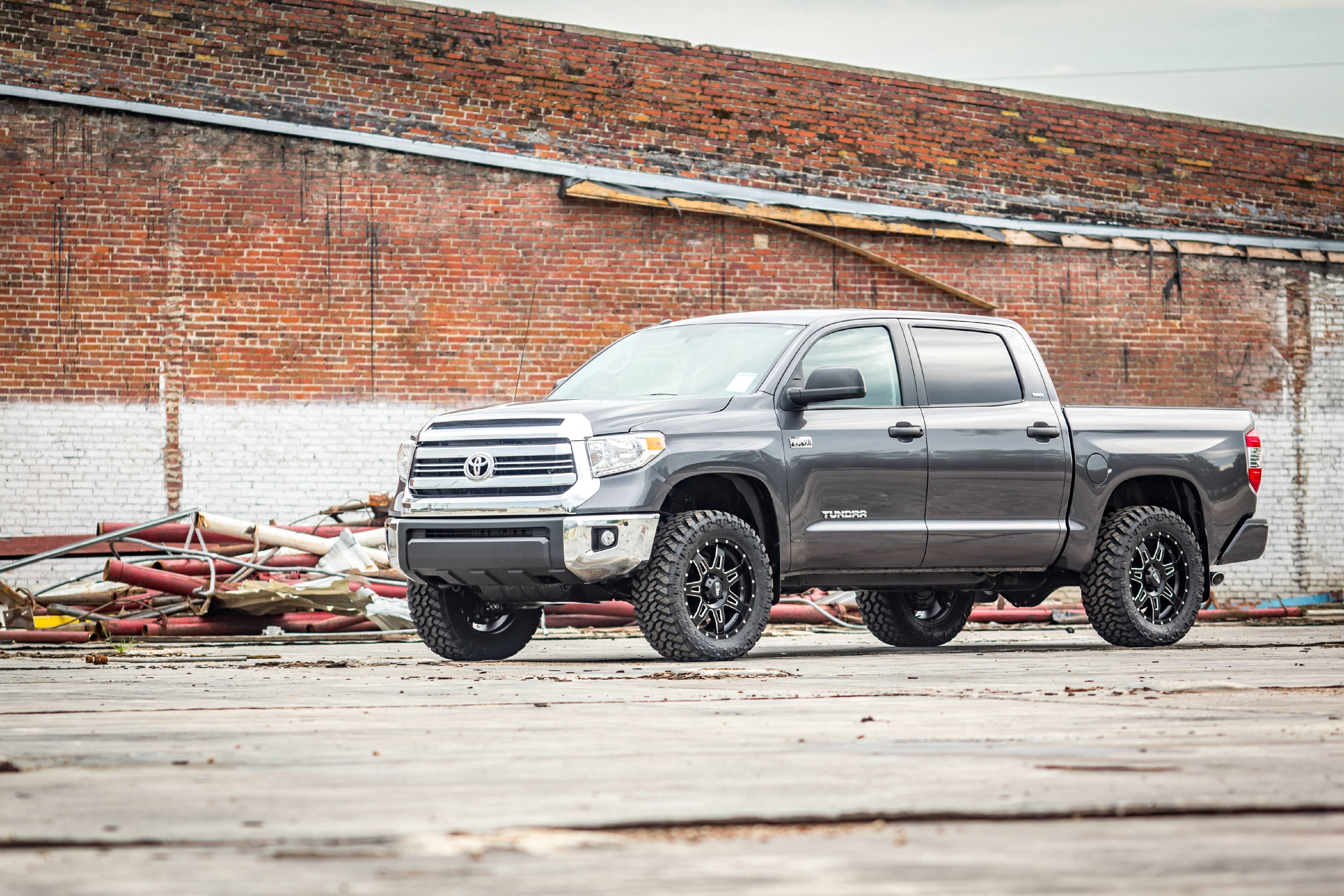 Rough Country 1.75" Leveling Kit (fits) 2007-2020 Tundra | Bolt On Suspension System | 88000