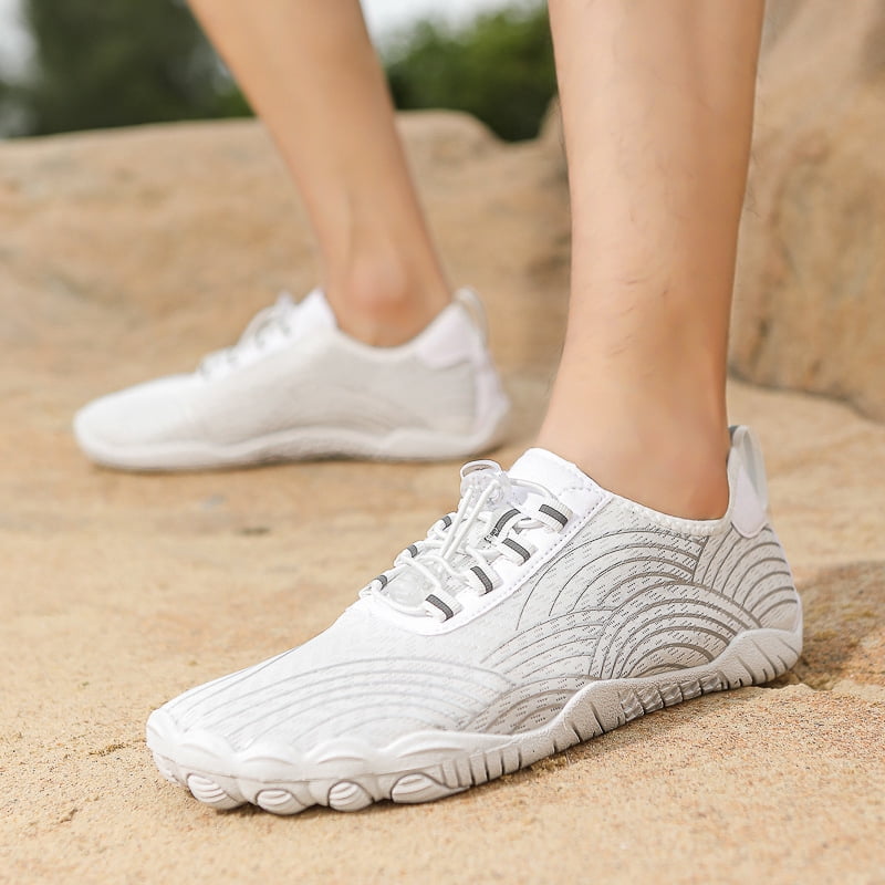 Season New Upstream Shoes Men's Lightweight Breathable Wading Beach Shoes-Cut Outdoor Hiking Shoes