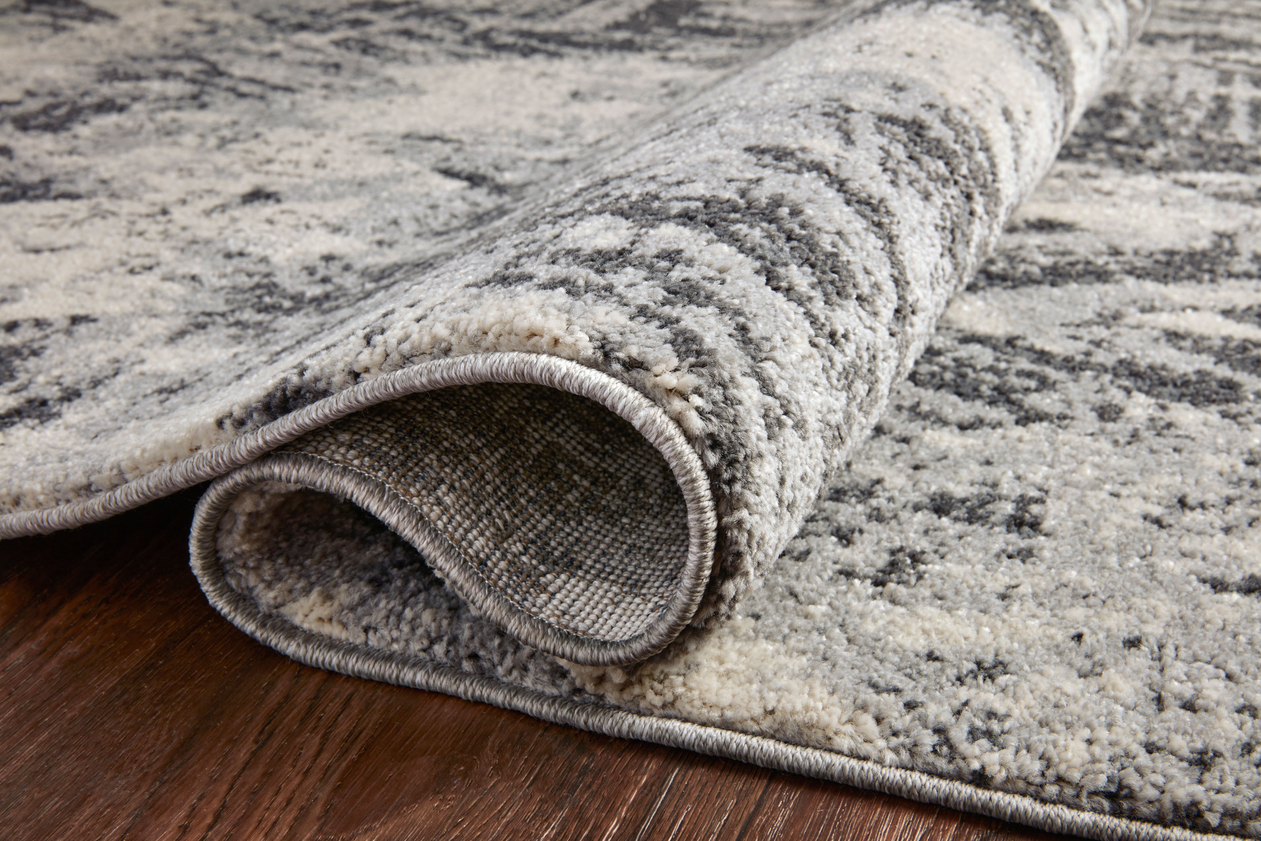 Loloi Austen AUS-03 Abstract Stone / Pebble Area Rug 18" x 18" Sample