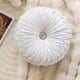 thumbnail image 1 of Almohada redonda de terciopelo con flores de 14" | Cojín de calabaza beige para sofá, cama, futón | Spandex de nylon suave, funda extraíble, cojín decorativo para sala de estar, ventana, hotel, 1 of 6