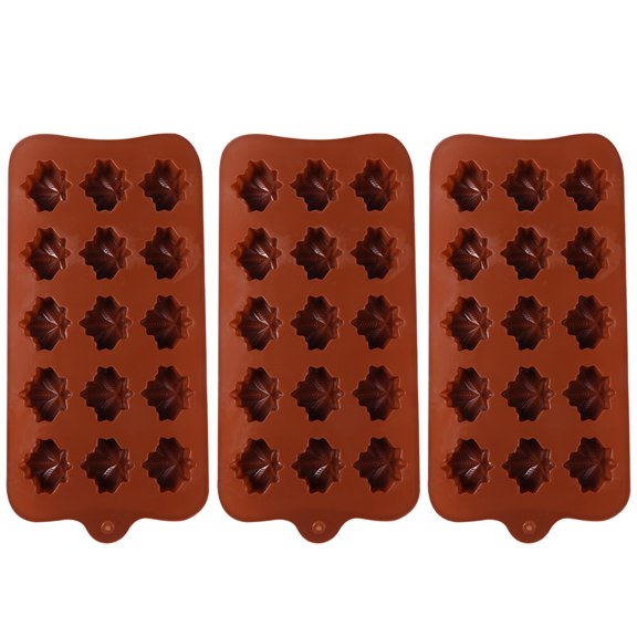 BESTONZON 3pcs Maple Leaf Chocolate Dessert Baking Molds Silicone Molds (Random Color)