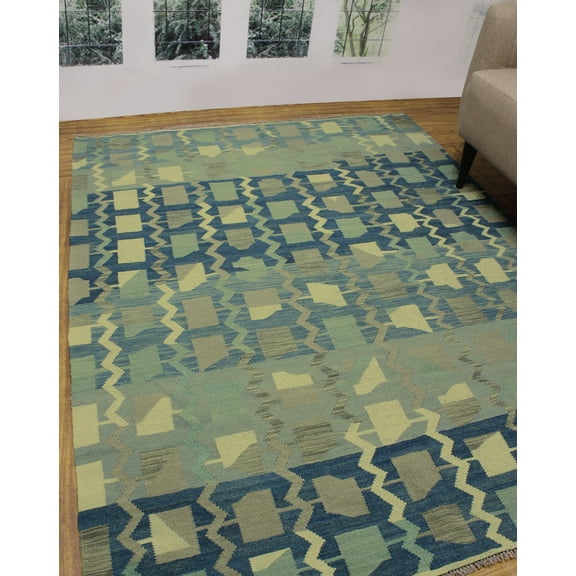 Winchester Kenley Blue/Ivory Rug, 6'1" x 7'10"