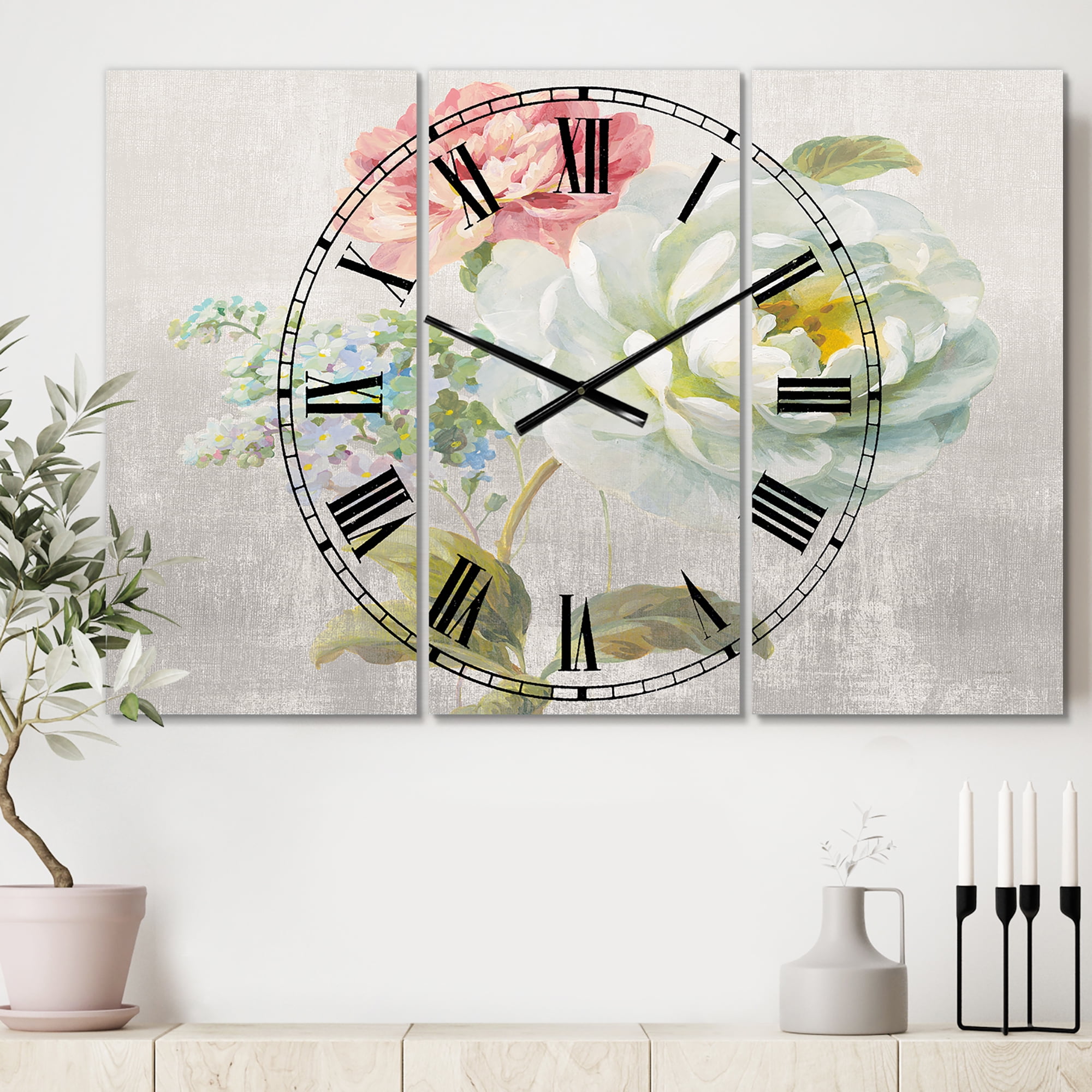 Designart 'Country Flower Bouquet' Lodge Wall Clock