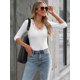 thumbnail image 3 of Top LUXVEER acanalado con mangas 3/4 y cuello en V con ribete de encaje blanco para mujer, 3 of 7
