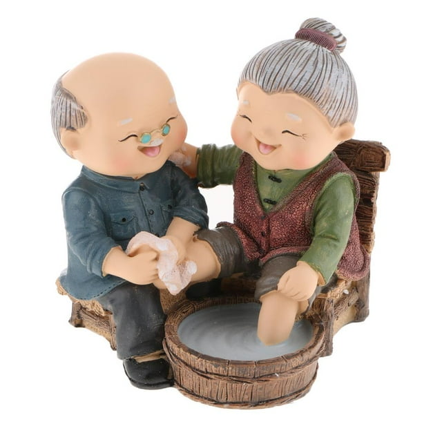 Escultura romántica china de un anciano esposo y esposa casados enamorados Lavado de pies
