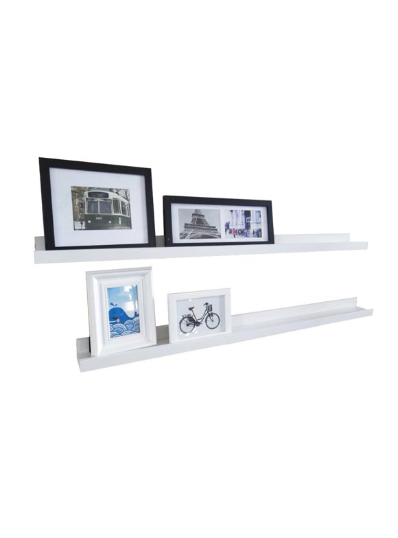 Decorative Shelves in Wall Shelves