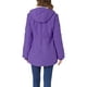 thumbnail image 3 of Abrigo parka para mujer INSPIRE CHIC con cinturón, bolsillos, mangas largas y capucha de piel sintética en color violeta, 3 of 6