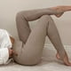 thumbnail image 2 of Pantalones de yoga de color liso de cintura alta para mujer: pantalones deportivos ajustados a rayas con elástico en el tobillo, 2 of 7